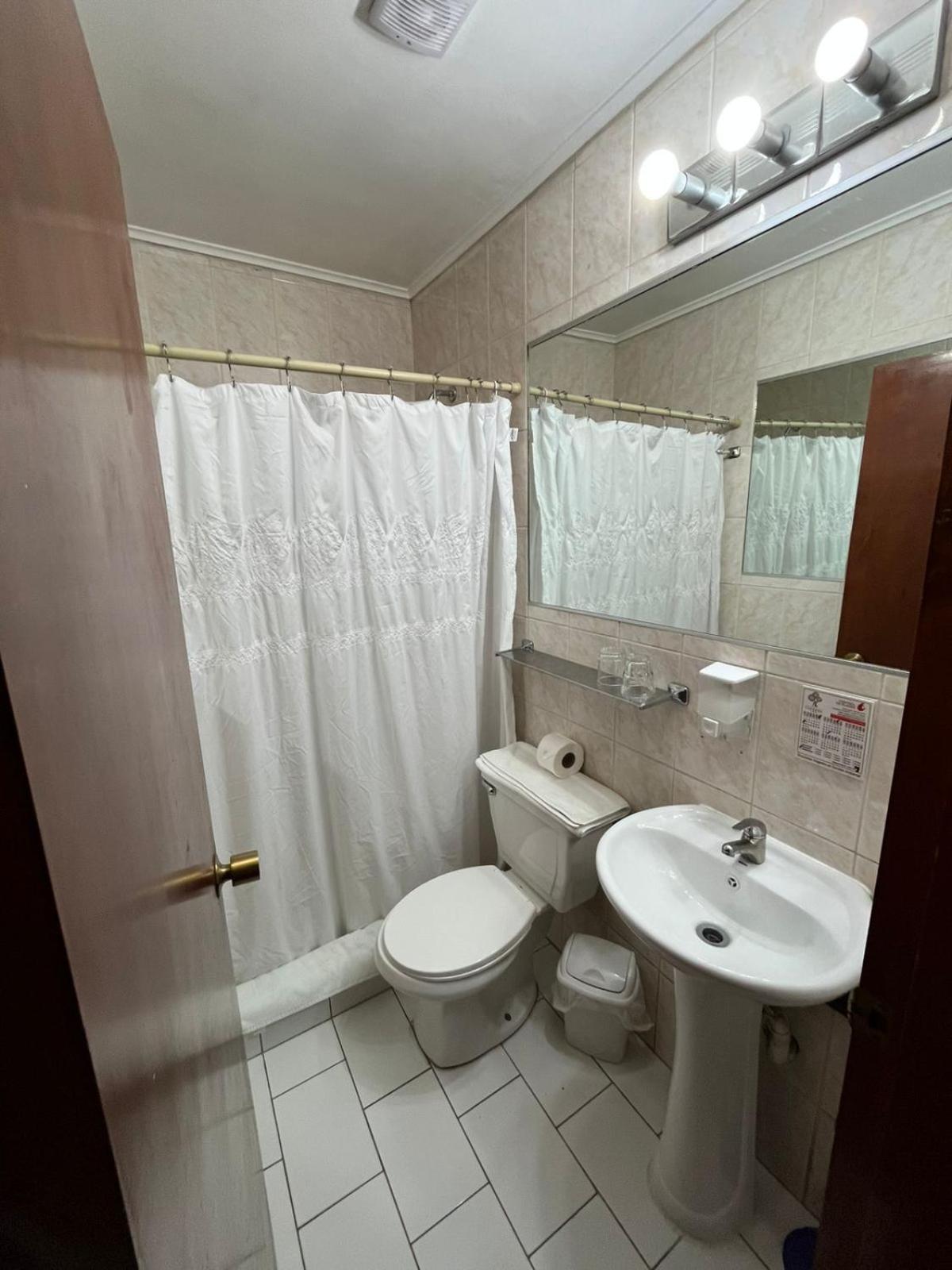 Hotel Boston Кийота Екстериор снимка